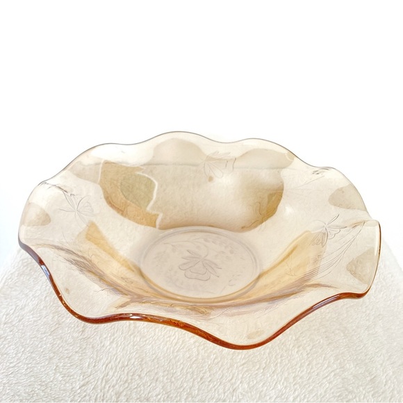 Vintage Jeanette Iris & Herringbone Ruffled Marigold Iridescent Glass Bowl - Picture 1 of 6